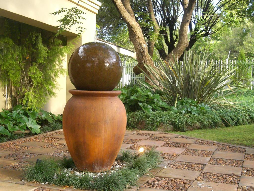 Bayswater Lodge Bloemfontein Bagian luar foto