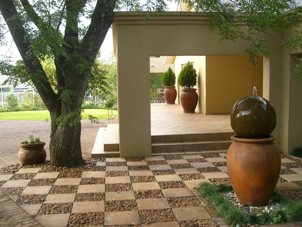 Bayswater Lodge Bloemfontein Bagian luar foto