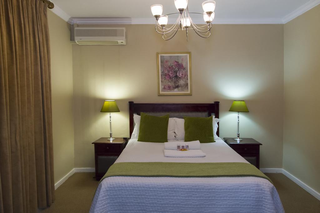 Bayswater Lodge Bloemfontein Bagian luar foto