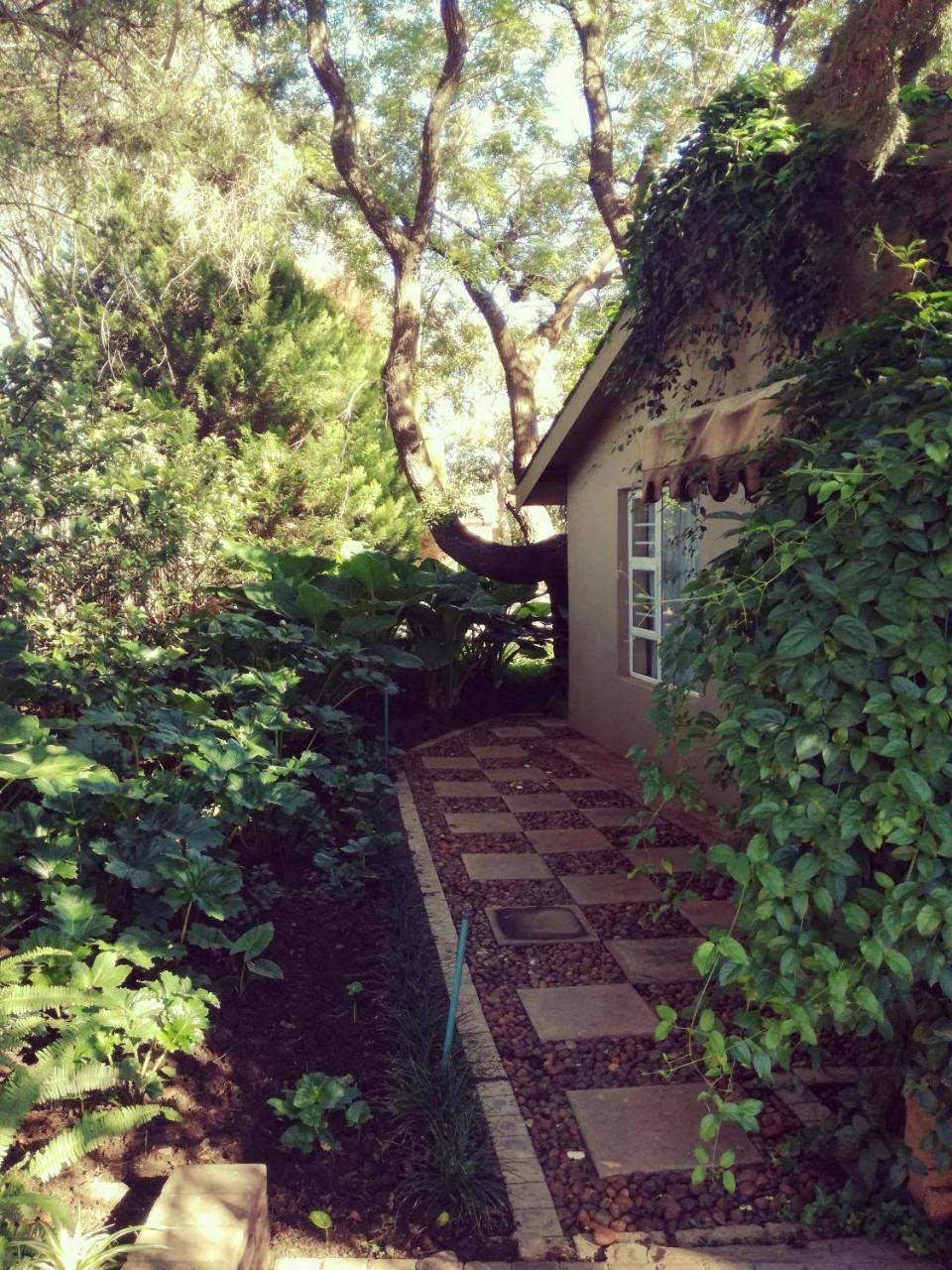 Bayswater Lodge Bloemfontein Bagian luar foto